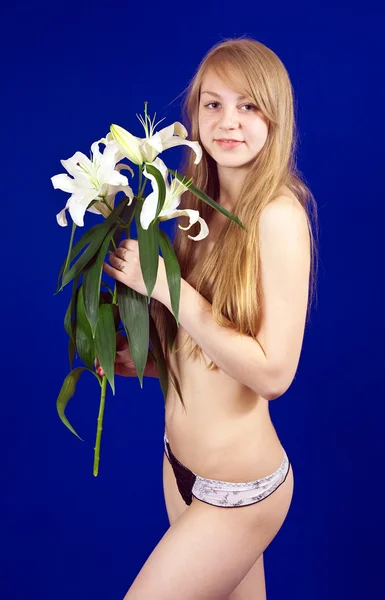 Dziewczyna z lily — Zdjęcie stockowe