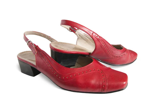 Изолированные красные женские туфли — стоковое фото