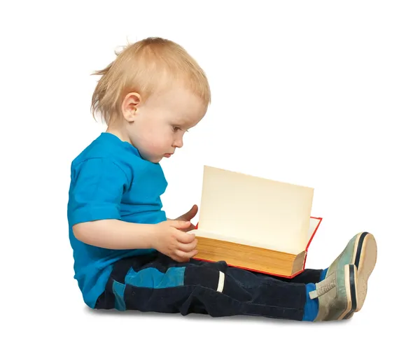 Niño de dos años con libro — Foto de Stock