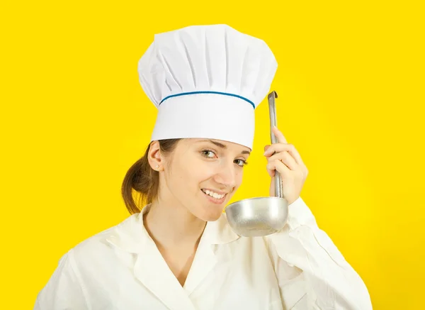 Chef-kok proeven van pollepel — Stockfoto
