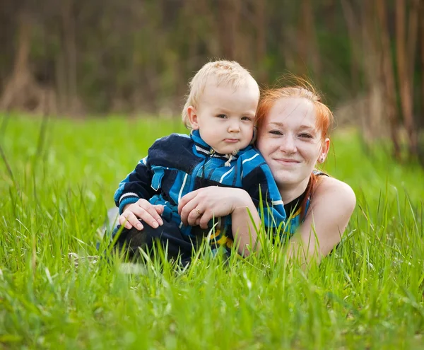 Mother with her son o — Stock Photo, Image