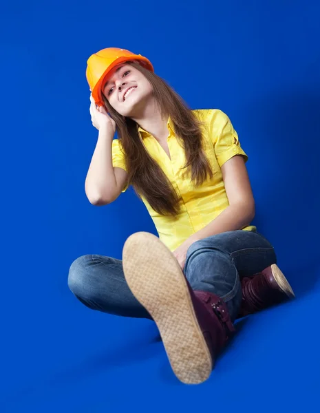 ハード帽子の少女 — ストック写真