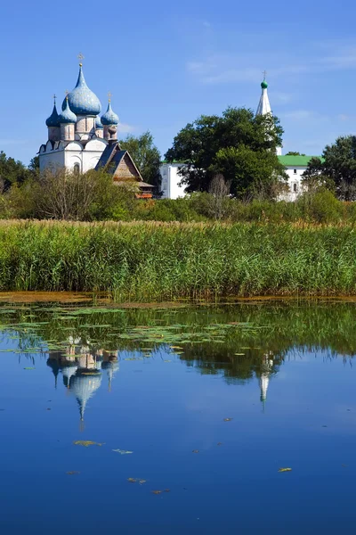 Rozhdestvenskiy temple in Suzdal — Stock Photo, Image