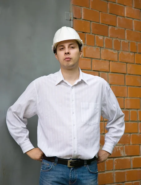 Будівельник у жорсткому капелюсі — стокове фото