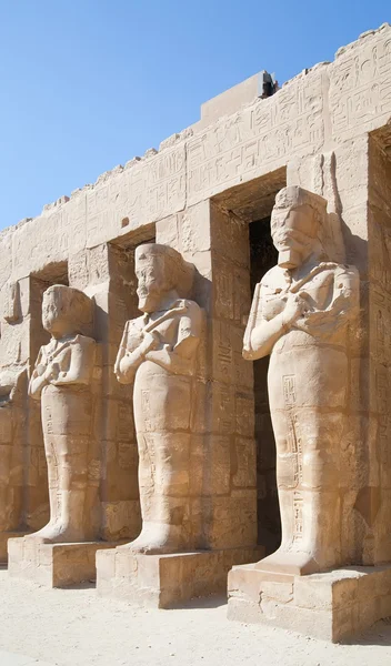Statues in Karnak temple, Luxor — Stock Photo, Image