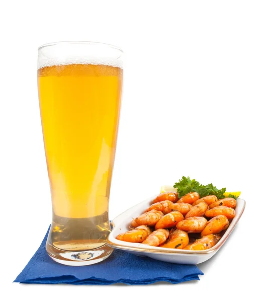 Cerveja e camarões fritos — Fotografia de Stock