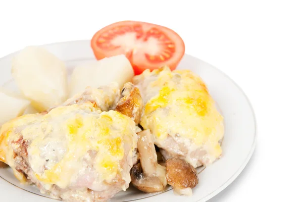 Ayam rebus dengan jamur. — Stok Foto