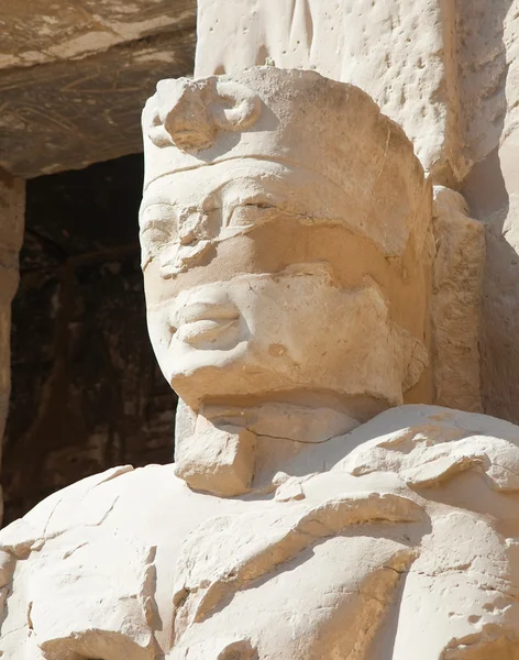 카르나크 신전, 룩 소 르, 이집트에서 동상 — 스톡 사진