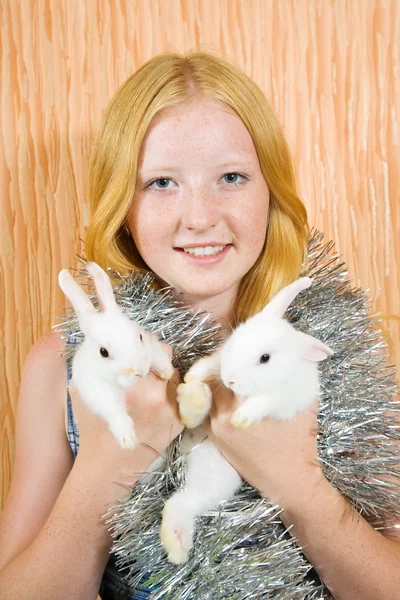 Girl two rabbits — Stock Photo, Image