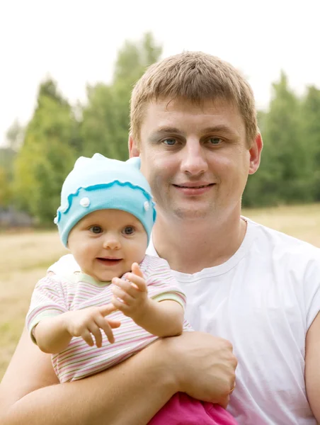 Padre con bebé —  Fotos de Stock