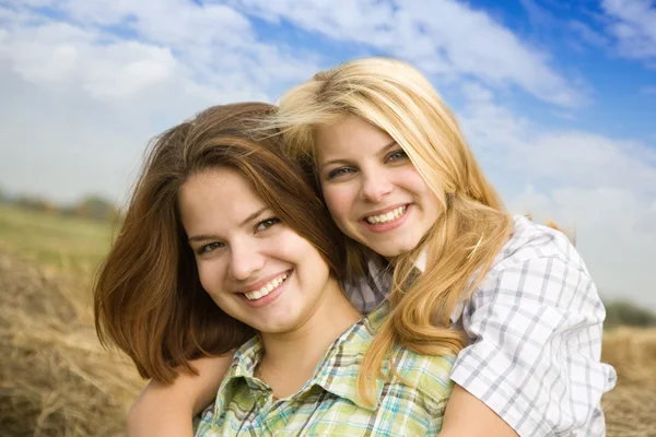 Portrait of country girls — Stock Photo, Image