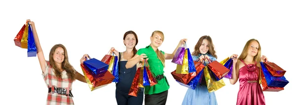 Cinq filles avec des sacs à provisions — Photo