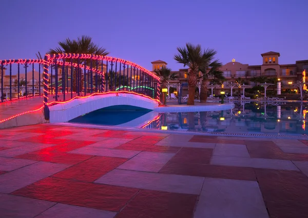 Resort hotel in dusk — Stock Photo, Image