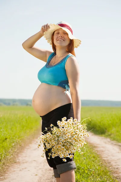 Портрет вагітної жінки — стокове фото
