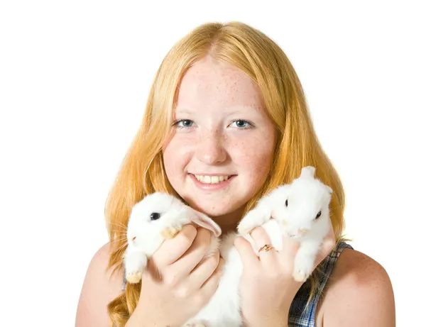 Teenager Mädchen mit Kaninchen — Stockfoto