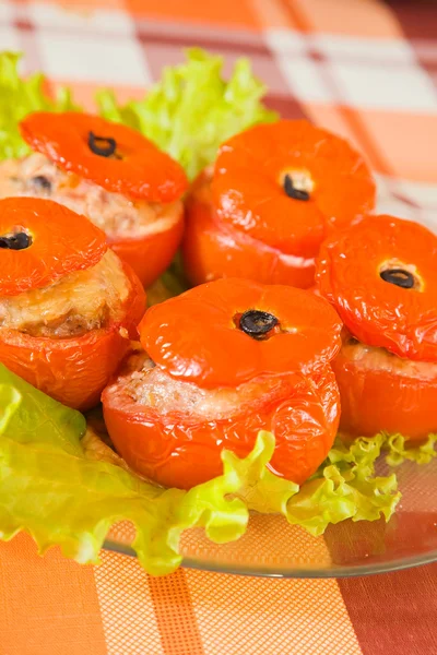 Vařená pečená Plněná rajčata. — Stock fotografie