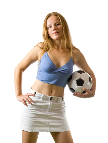 Όμορφη Ξανθιά Κοπέλα Ποζάρει Μπάλα Ποδοσφαίρου — Φωτογραφία Αρχείου