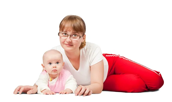Moeder met baby geïsoleerd op wit — Stockfoto