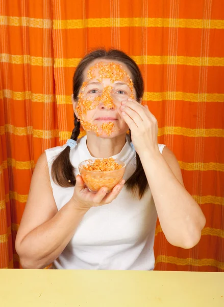 Mature Woman Making Cosmetic Pack Carrot Oatmeal Egg Yolk — Stock Photo, Image