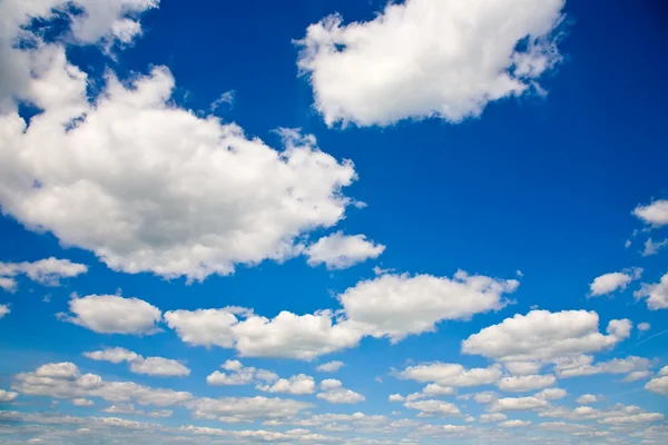 Piękny Widok Błękitnego Nieba Białymi Chmurami — Zdjęcie stockowe