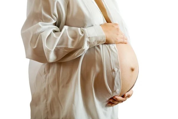 9 ヶ月妊娠中の女性の腹 — ストック写真