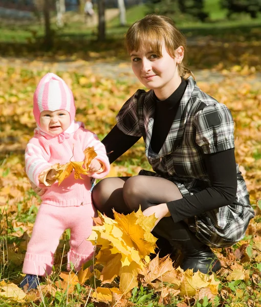 Mother with little baby outdoo — Stock Photo, Image
