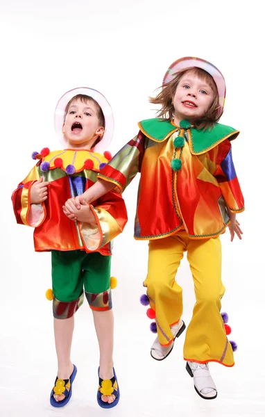 I bambini giocano clown — Foto Stock