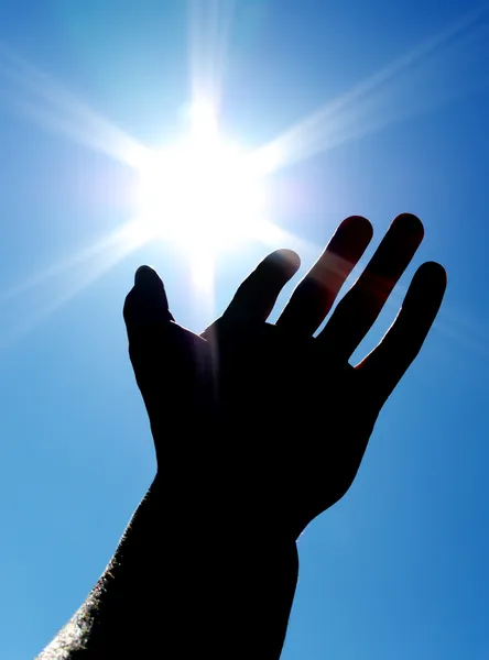 Słońce na dłoni — Zdjęcie stockowe