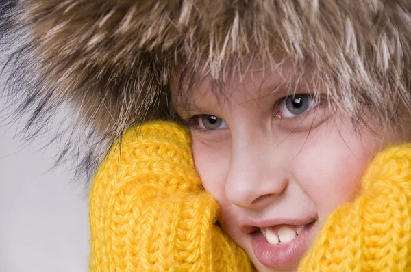Malý chlapec zimní portrét — Stock fotografie