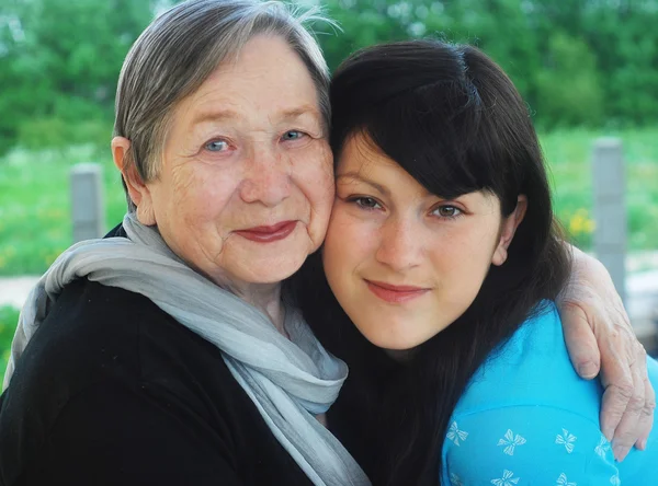 Feliz abuela y nieta — Foto de Stock