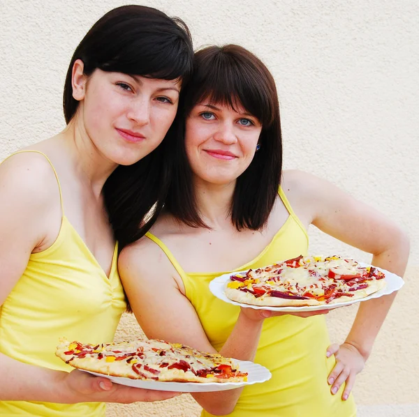 Two young woman — Stock Photo, Image