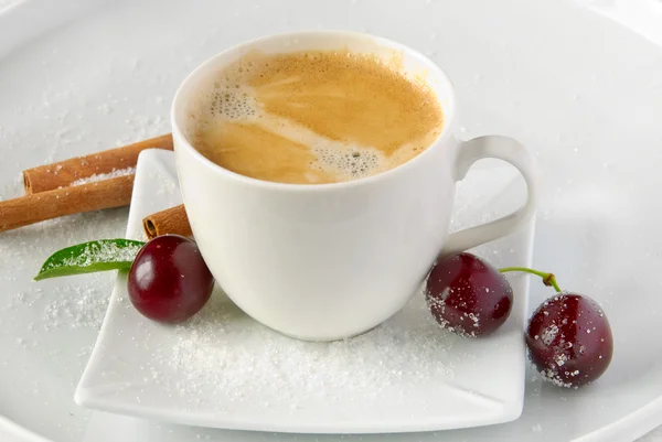 Coffee and cherries — Stock Photo, Image