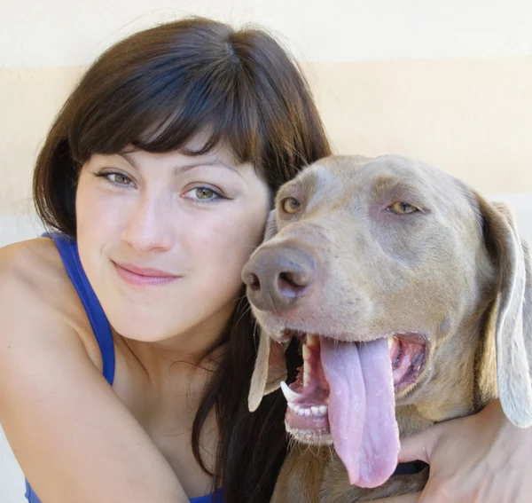 Hond en vrouw — Stockfoto