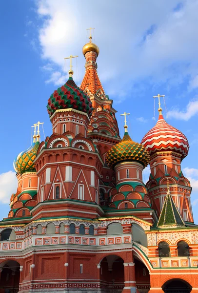 Вежі церкви Василь Blazhenniy — стокове фото
