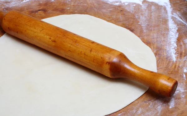 Rolling-pin with pastry — Stock Photo, Image