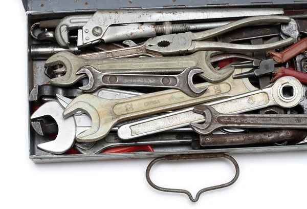 Werkzeuge in alter Metallbox — Stockfoto