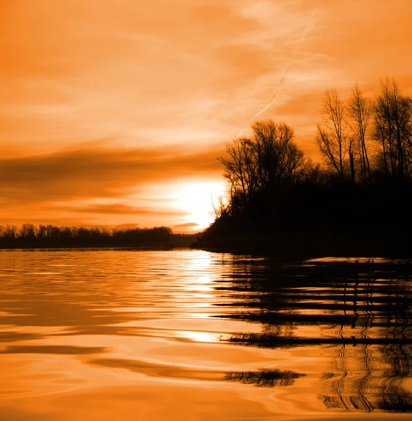 Red river landscape with sunset — Stock Photo, Image