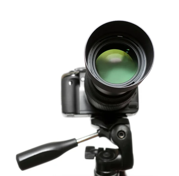 DSLR kamera på stativ — Stockfoto