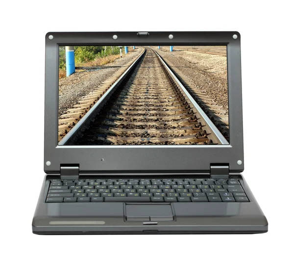 与屏幕上的无穷大铁路的笔记本电脑 — 图库照片