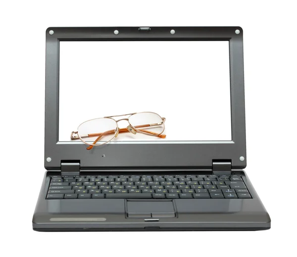 Přenosný počítač s brýlemi — Stock fotografie