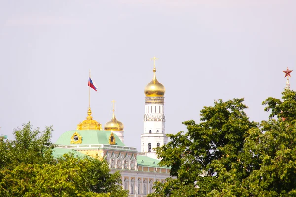 在莫斯科克里姆林宫的大教堂的一些看法: 第 iva 部 — 图库照片