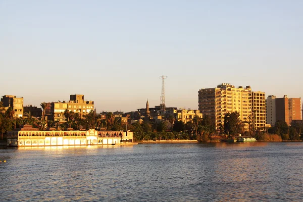 Západ slunce Káhira od mostu přes řeku Nil — Stock fotografie