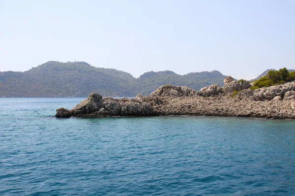Rocha e mar em Turquia — Fotografia de Stock