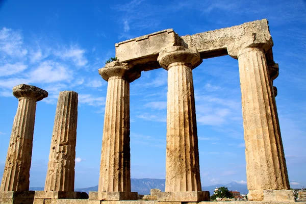Храм Аполлона в Коринфе — стоковое фото