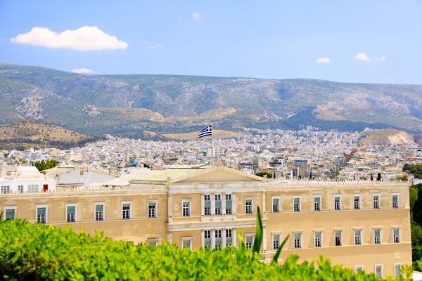 Het gebouw van het Griekse Parlement in Athene. — Stockfoto