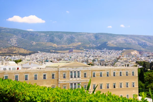 Het gebouw van het Griekse Parlement in Athene. — Stockfoto