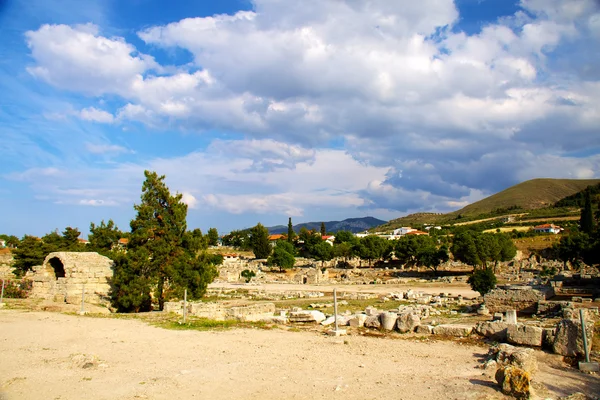 Site de fouilles archéologiques au temple Apollo, Corinthe, Grèce . — Photo