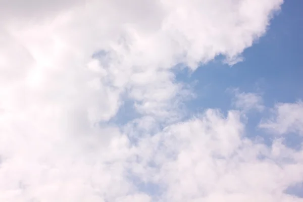 天空和云彩背景 — 图库照片
