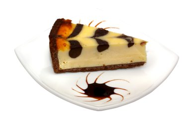 gurme dilim beyaz zemin üzerine cheesecake