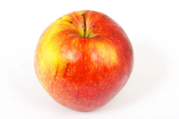 Apel merah pada latar belakang putih — Stok Foto
